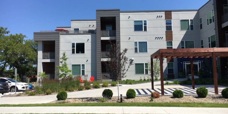 Uptown Apartment Homes Paramark Real Estate